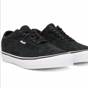 💟 DIAMO NI HAIRY SUEDE LOW TOP BLACK WHITE🆕 VANS